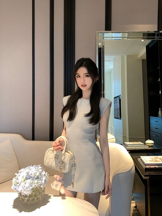 famouswang2023 summer new gentle lady gray knitted dress female small