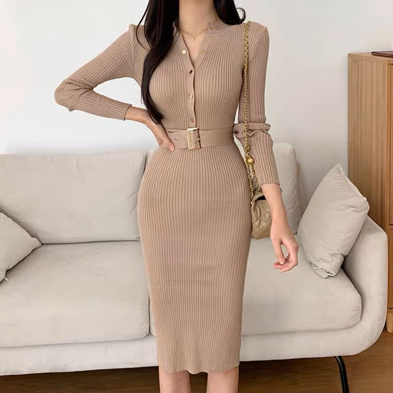 Korean chic autumn elegant and simple round neck slimming long-sleeved knitted hip-covering dress with belt for women