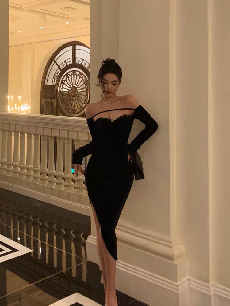 Sexy off-shoulder velvet dress for women in autumn and winter, high-end, pure lust, side-slit, slim-fitting hip little black dress