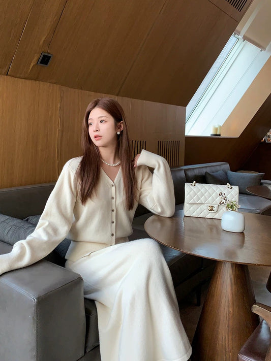 Mr. Smoke White Knitted Suit Women's Autumn and Winter Long Sleeve V-Neck Top High Waist A-Line Skirt Two-piece Set