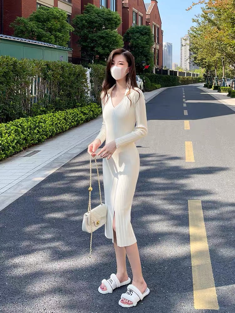 Lin Yaner white knitted dress autumn and winter women's clothing 2022 Lee Nhi Boutique Lin Yaner white knitted dress autumn and winter women's clothing 2022 Lee Nhi Boutique