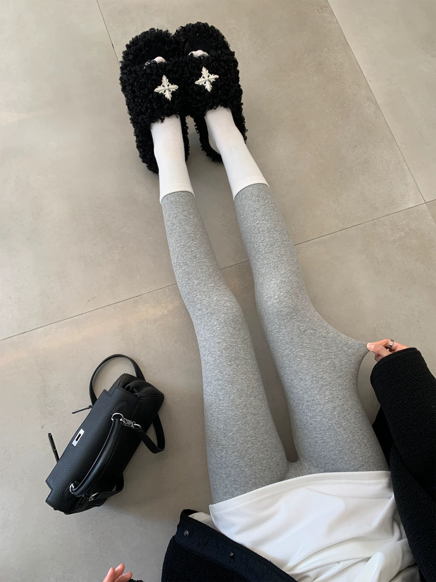 A-Yi Striped Slim Fit Elastic Leggings for Women, Fleece Lined, Autumn/Winter, Black, High Waist, Slimming and Tight-Fitting Pants