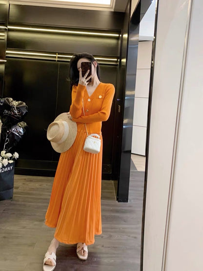 Small fragrant wind suit women's autumn new high-end temperament age-reducing skirt two-piece tea wear a complete set