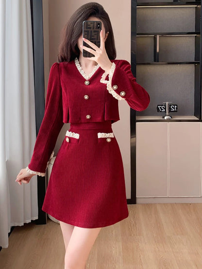 French petite lace dress 2023 new autumn women's temperament waist slimming long-sleeved bottoming skirt