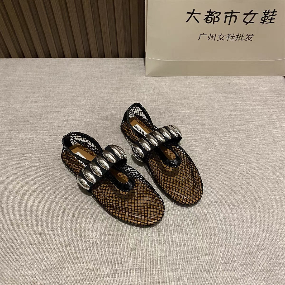 French evening style flat-bottomed niche fairy shoes for outdoor wear 2025 new summer mesh hollow Mary Jane sandals