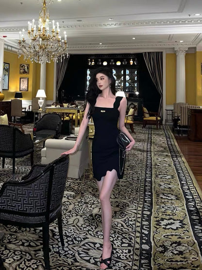 Slim temperament, sweet and spicy style, irregular French pure desire black wavy suspender dress 2022 new summer women