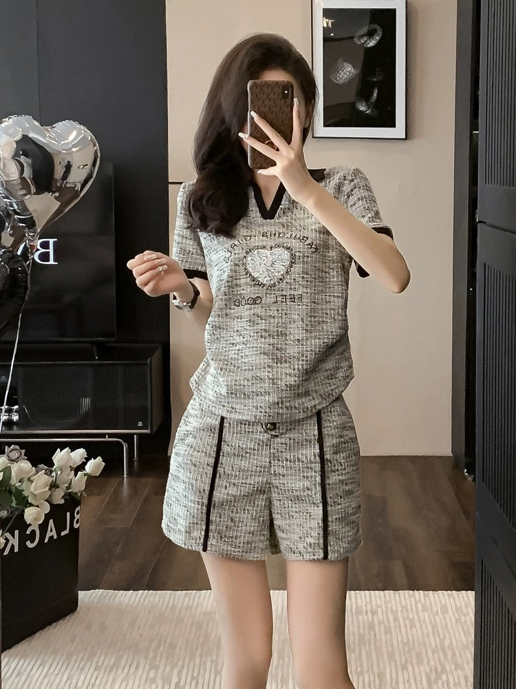 Xiaoxiangfeng sports casual and fashionable outfit for little people, a complete set of short-sleeved shorts two-piece suit for women, stylish summer clothes
