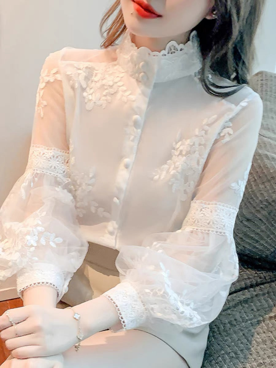 Palace style embroidered chiffon shirt for women autumn 2023 new temperament lace splicing lantern sleeves stand collar top (B2316)