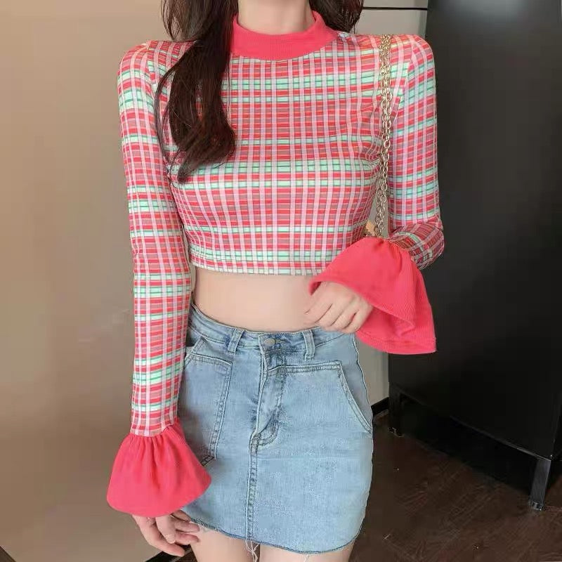 Early spring 2023 new retro contrast color long-sleeved slim T-shirt bell-sleeved short navel-baring bottoming shirt tops for women