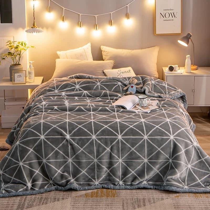 Winter Raschel blanket extra thick plus velvet bed cover blanket quilt wedding coral flannel nap blanket single
