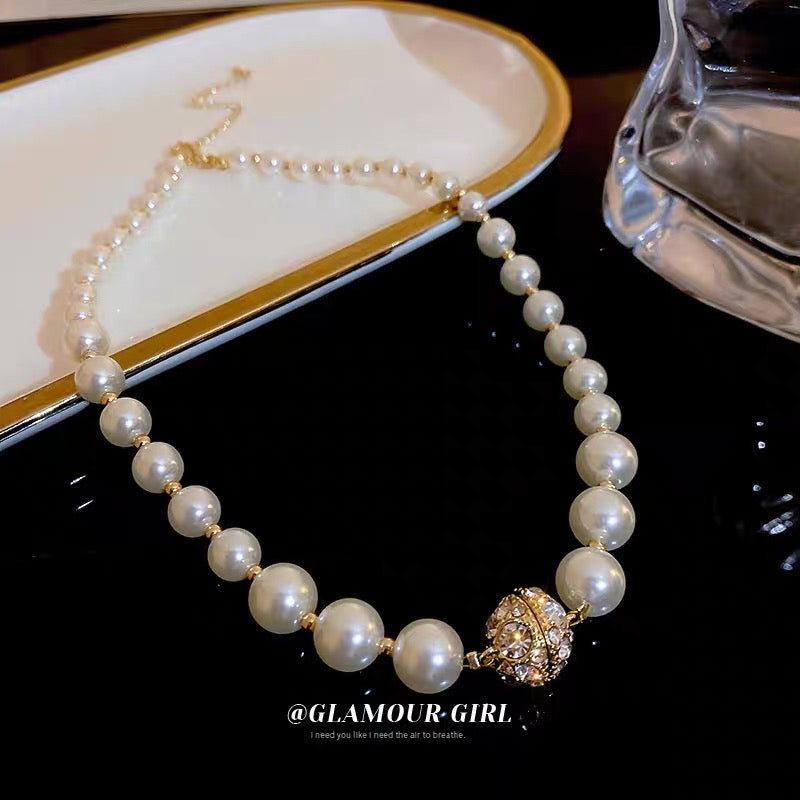 French retro pearl small ball diamond necklace fashion niche design sense necklace clavicle chain exaggerated necklace female