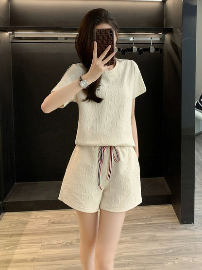 High-end sports casual suit for women, summer fashion, internet celebrity, short-sleeved shorts, two-piece set for small people, western style