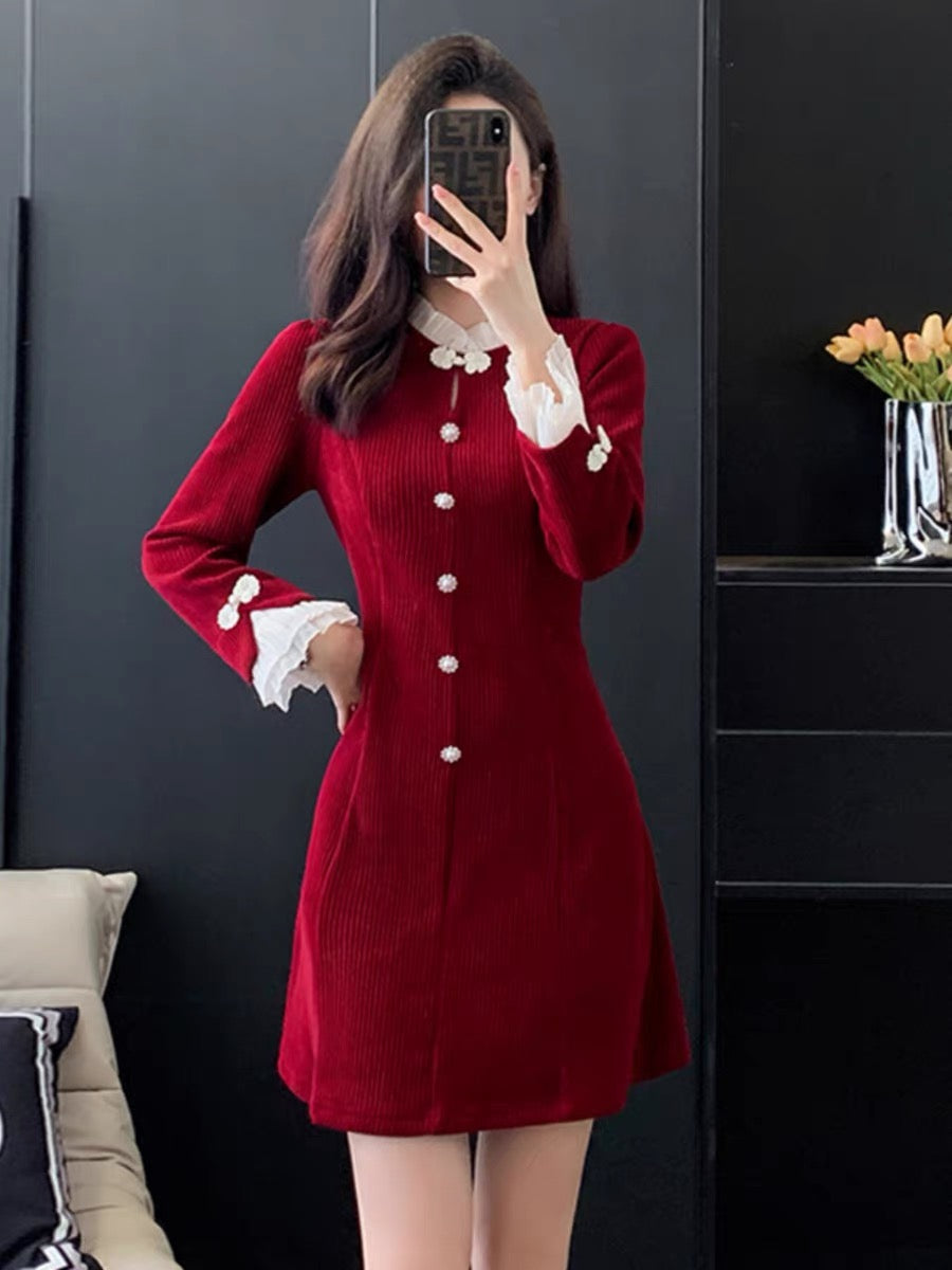 Autumn and winter French corduroy dress for women 2023 new high-end new Chinese style waist slimming Hepburn little red dress