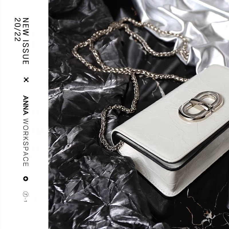 Small silver online bag with chain