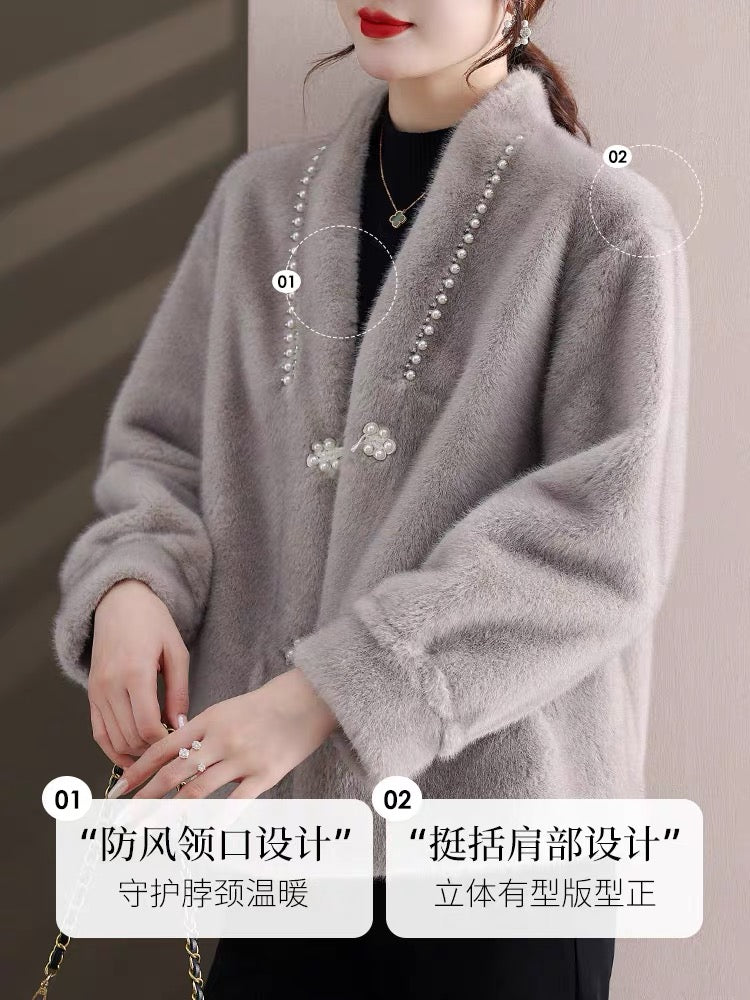 Young mother's autumn and winter coat, temperament and age-reducing 40-year-old woman's fashion wear, middle-aged fur one-piece mink top