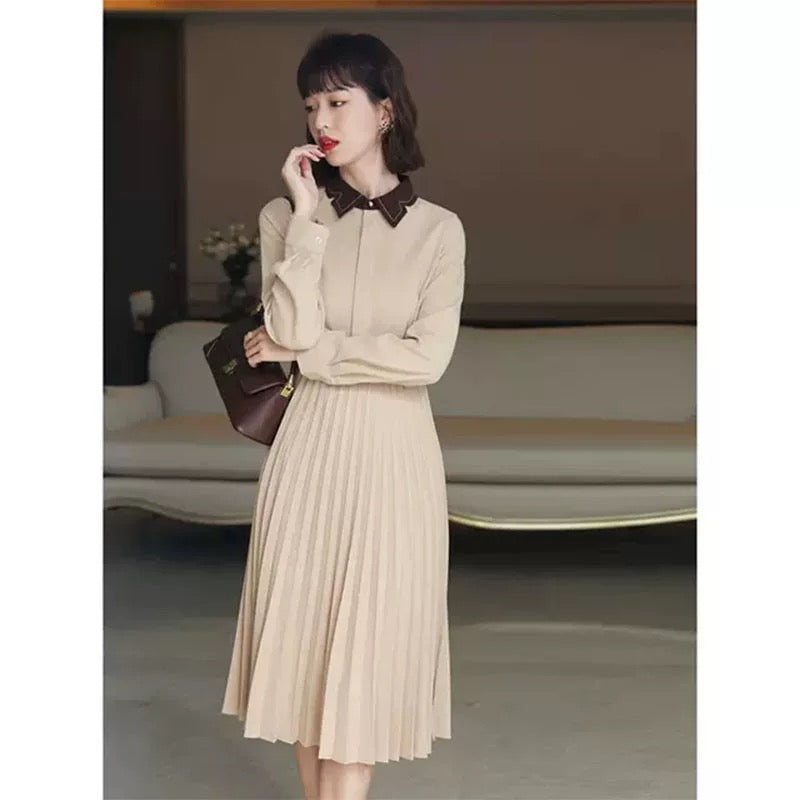 Autumn and winter 2023 new women's clothing plus size French waist small fragrant style bottoming pleated dress shirt long skirt