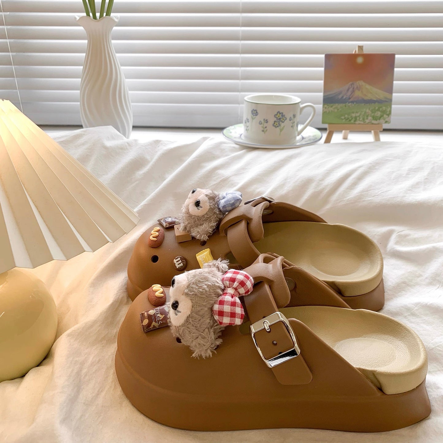 Cartoon cute Shirley May hole shoes for women 2025 spring and summer new style casual breathable non-slip thick bottom half-slip