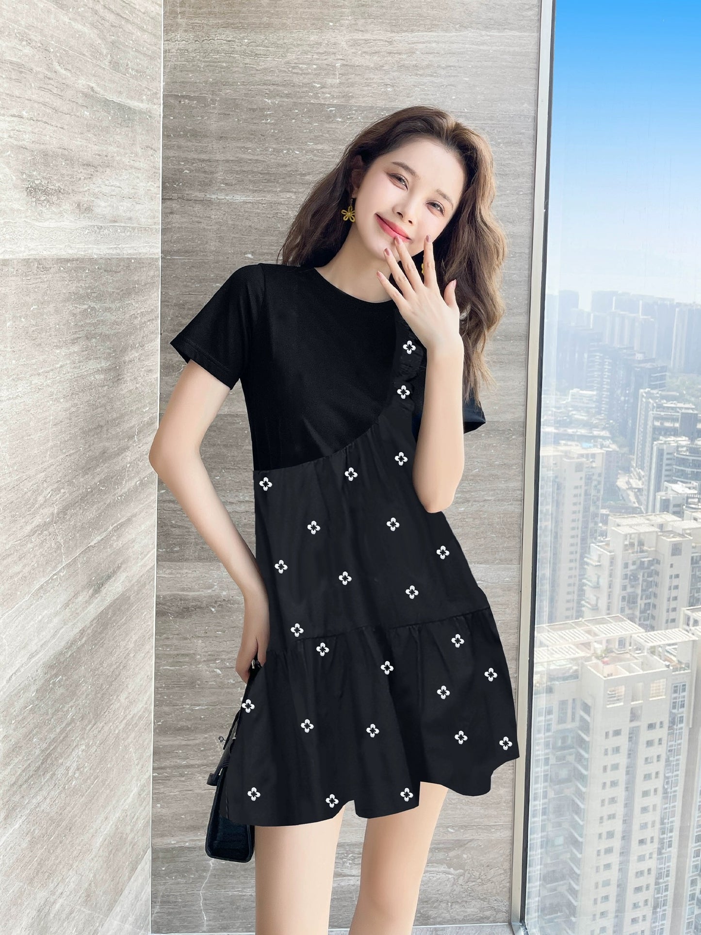 Casual petite black dress summer women's clothing 2024 new style skirt female niche design little black dress summer