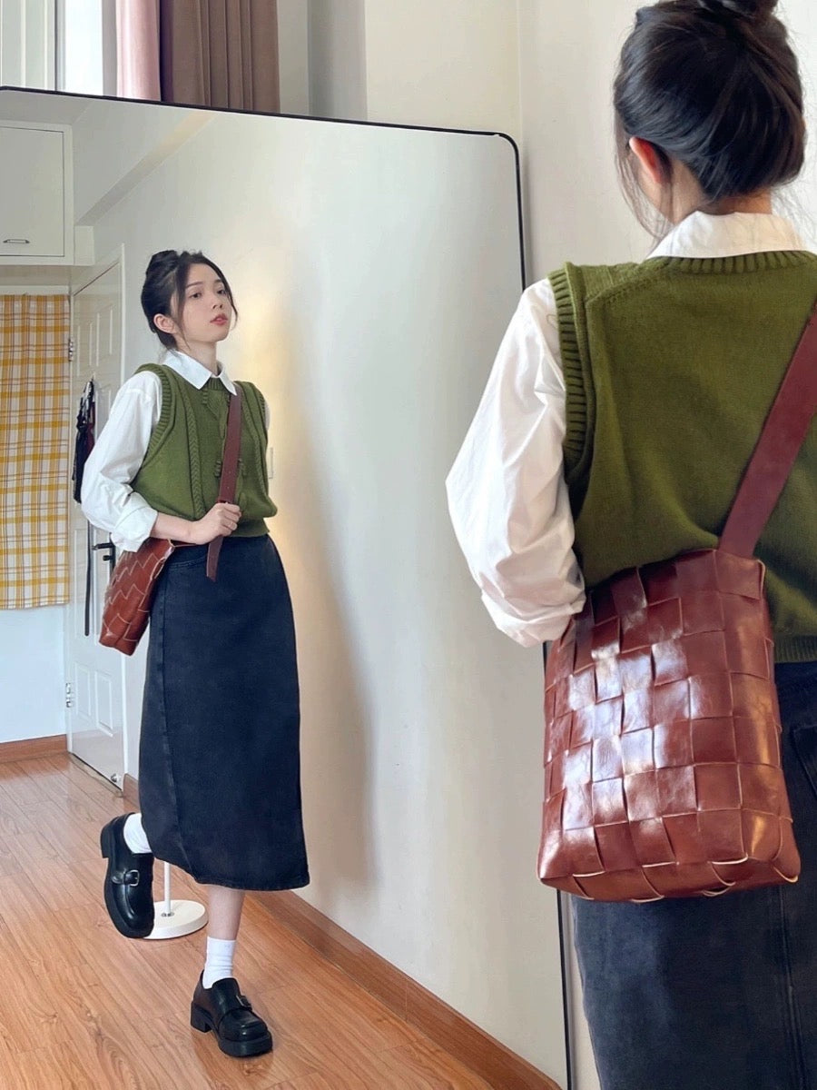 Dopamine College Style Green Sweater Vest Shirt Half Skirt Two or Three-piece Suit Girls' Breasts Good, Playful and Lively Autumn and Winter