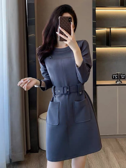 2023 Autumn New Simple Commuting Temperament Short Skirt Women's Light Luxurious Elegant Waist Slimming Long Sleeve Dress D7798