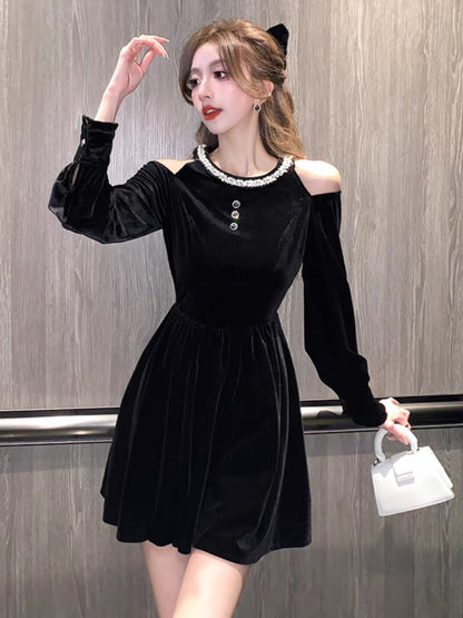 French retro palace style miu dress halterneck off-shoulder small fragrant style velvet long-sleeved little black dress short D5510