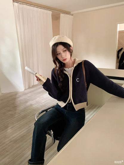 Yang Paopao is very Korean and has a sense of atmosphere ~ chest C contrast collar sweater jacket for women autumn new knitted cardigan