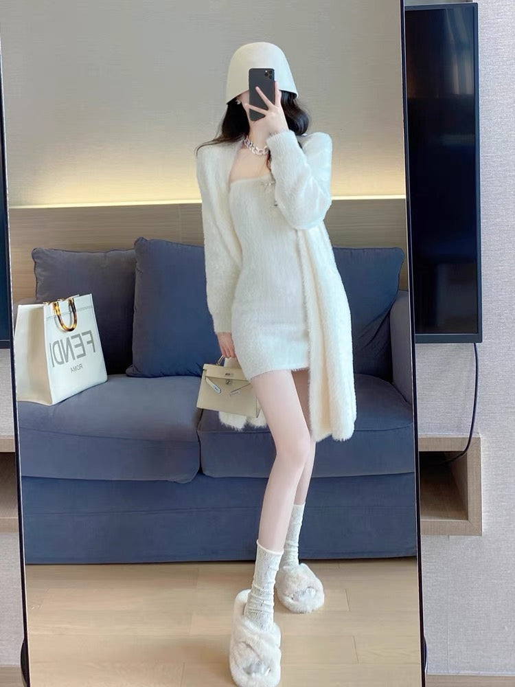 White knitted suit for women winter 2023 spring and autumn new Korean style elegant lady pure lust style tube top skirt two-piece set (D5559)
