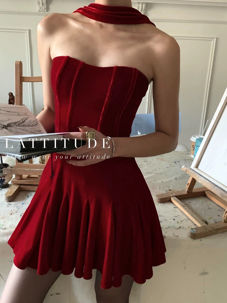 LATTITUDE/Yang Xiaolu Christmas Special Simulated Silk Red Velvet Halter Neck Back Strap Fishbone Dress