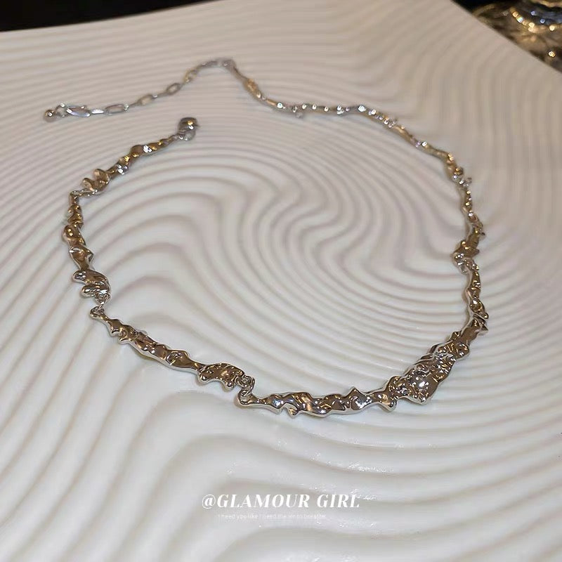 Irregular wrinkled twisted necklace Korean new fashion niche design sense necklace ins cold style necklace female