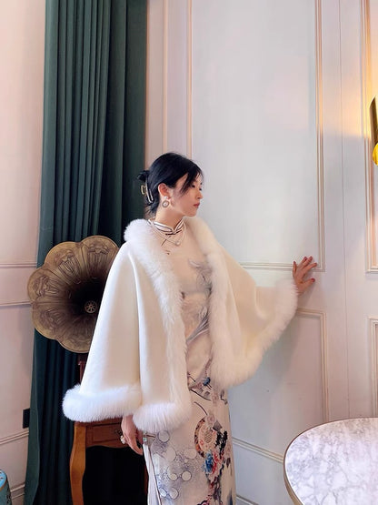New winter style pure woolen short coat, fox fur collar, cheongsam, wedding shawl, cloak, retro tassel buckle