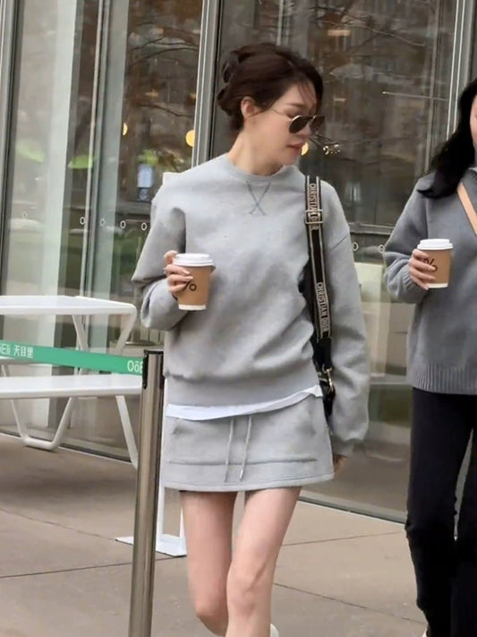 2024 new autumn and winter sports style white salt style casual and versatile round neck sweatshirt and short skirt two-piece simple set