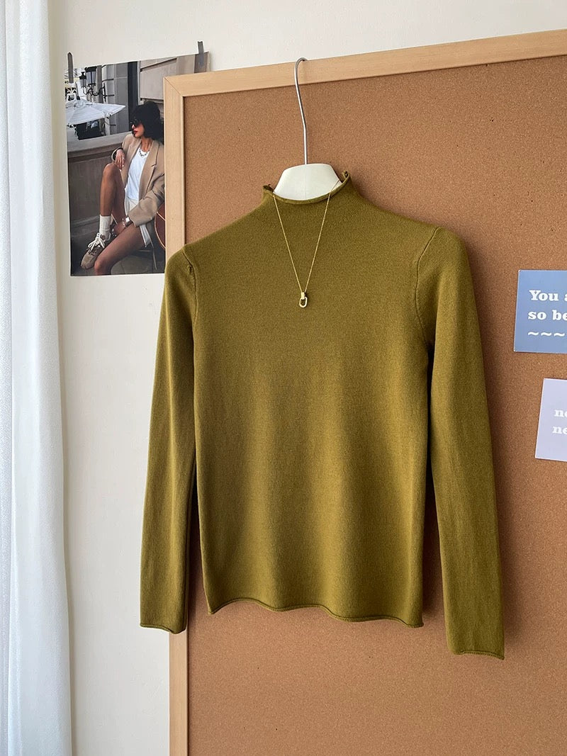 Retro soft and sticky cashmere rolled-edge turtleneck knit sweater for women, autumn and winter, gentle and versatile layering base layer top.