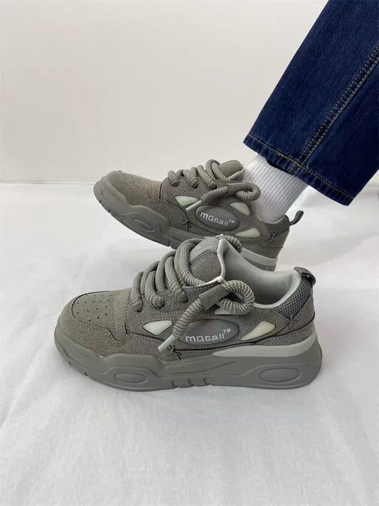 National trend thick-soled suede gray bread shoes niche design couple chic sports shoes men and women street trend sneakers