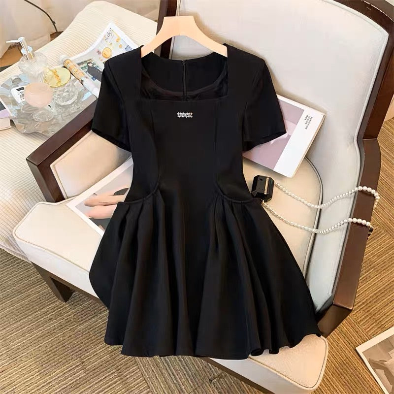 YLSZ customization~French platycodon chic jumpsuit summer dress small square collar sexy waist slimming little black qun trend (D119)