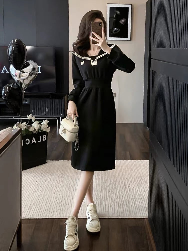 2023 autumn and winter waist-slimming, slimming black long-sleeved age-reducing navy collar sweatshirt dress retro little black skirt dress