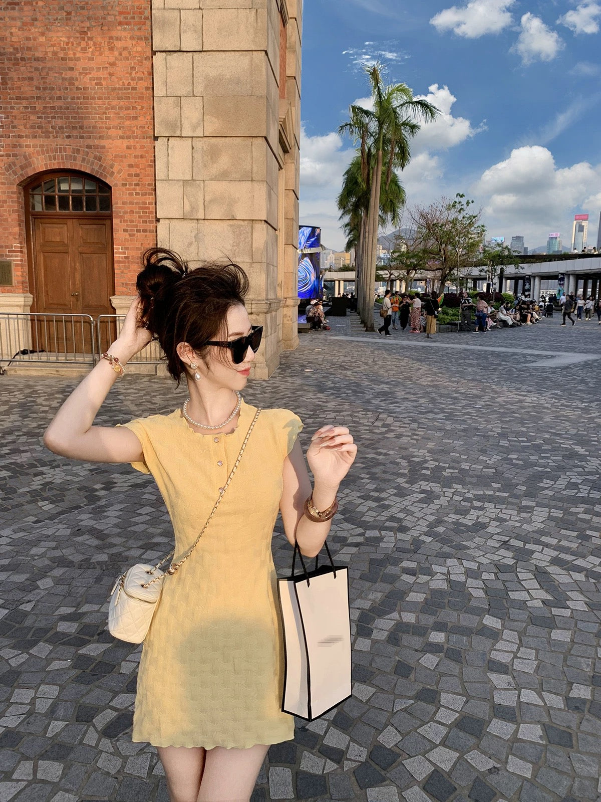 "Ready stock" Fish Rabbit's Rabbit Chanel style short-sleeved dress for women with new style doll collar and pleated skirt