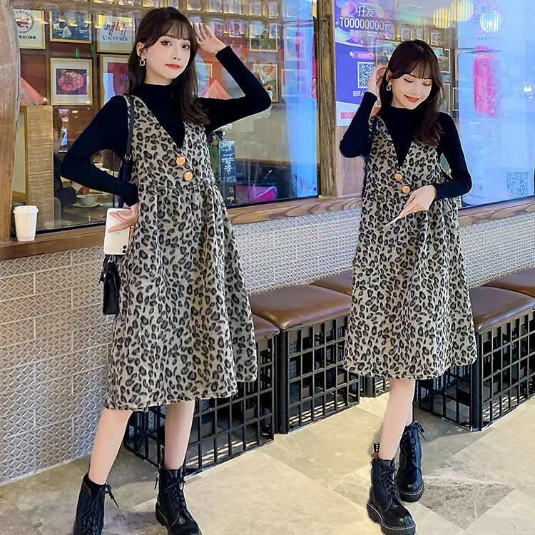Maternity Autumn Suit Fashionable and High-Level Leopard Print Suspender Dress Small Maternity Sweater Two-piece Autumn and Winter Set