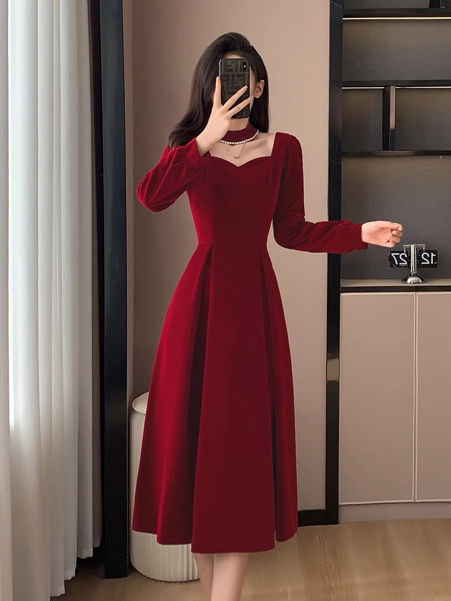 Autumn and winter retro fashion simple temperament elegant velvet long skirt high-end red engagement dress dress