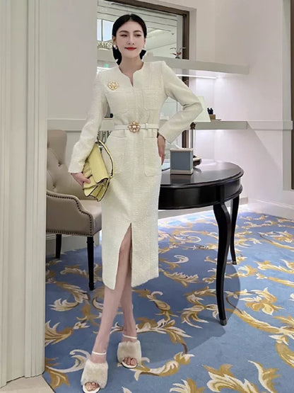 European chic and unique small fragrant white dress for women 2023 new style waist skirt slit fashionable wear