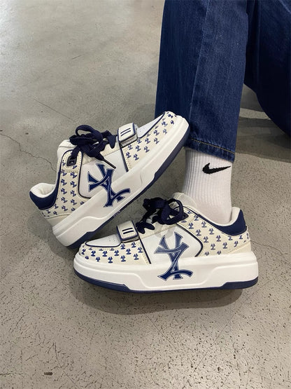 2023 new national trend chic retro presbyopia thick-soled sports shoes campus student party lightweight heightening casual sneakers