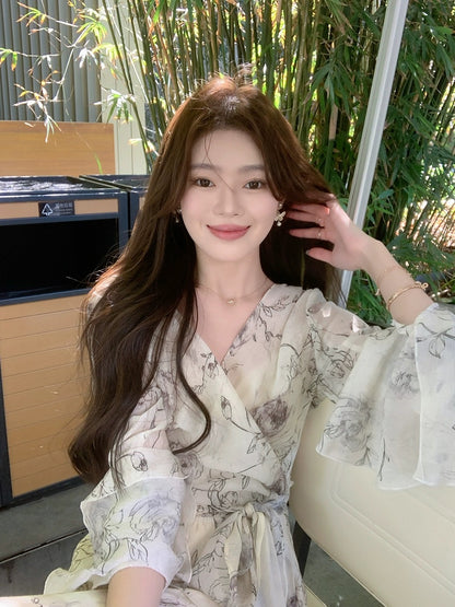 ByYou early spring new Chinese style white V-neck printed dress with waist and bell sleeves slit fairy long dress
