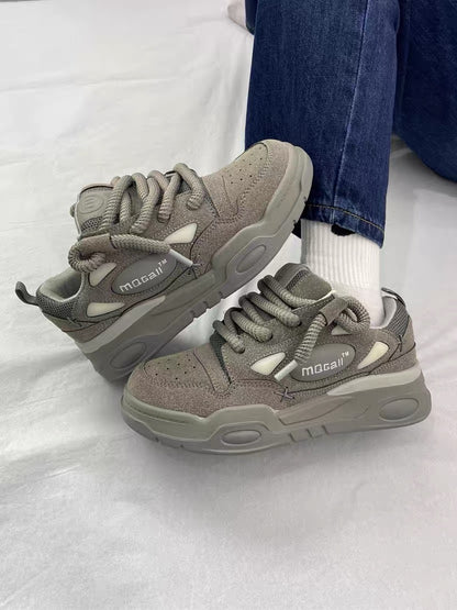 National trend thick-soled suede gray bread shoes niche design couple chic sports shoes men and women street trend sneakers