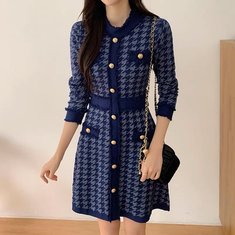 Korean chic autumn and winter style retro round neck contrasting houndstooth design waist long-sleeved A-line dress for women