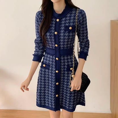 Korean chic autumn and winter style retro round neck contrasting houndstooth design waist long-sleeved A-line dress for women