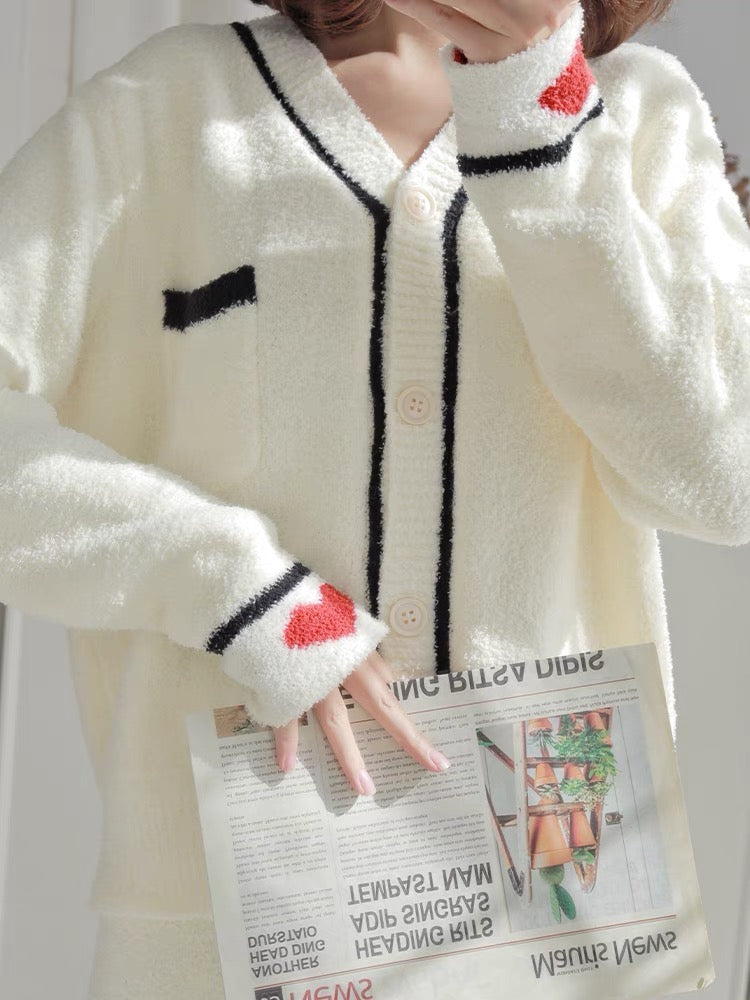 The shopkeeper’s own recommendation ~ pajamas for women in autumn and winter with small fragrance and love coral velvet home clothes thickened and velvet set (B4914)