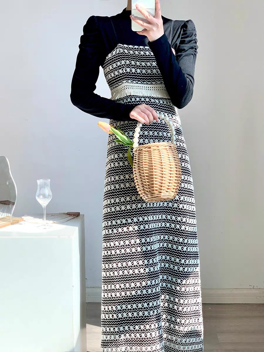 This year's popular beautiful suits with dresses inside are a complete set of women's fashionable, high-end and super nice autumn and winter clothes.D9298