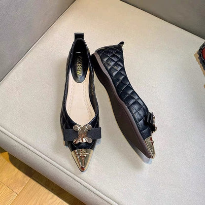 Pointed toe soft bottom single ladle women 2023 spring and autumn new fashion metal buckle soft leather comfortable shallow mouth flat bottom ladle for pregnant women