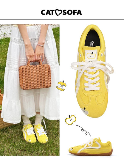 Cat & Sofa “Emoji-Lab” Apple Racer Sneakers 🍎👟 Low-top retro design with a slim, lightweight sole for easy movement and all-day comfort. Sporty, trendy, and effortlessly stylish — perfect to pair with any casual outfit.