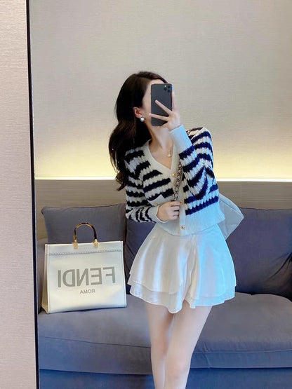 2023 new early autumn tops, ladylike striped small fragrant style knitted v-neck cardigan sweater short coat for women (S4446)