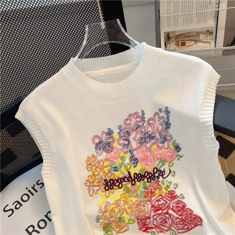 Guangzhou Thirteen Lines’ popular counter shopping mall has withdrawn international big-name summer colorful embroidered knitted vests for women